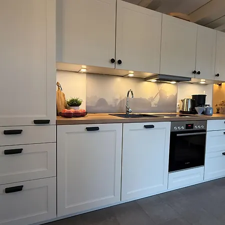 Hafenbrise - Hooksiel * Шиллиг