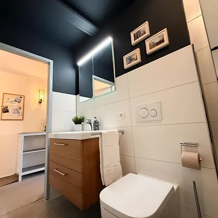 Hafenbrise - Hooksiel Шиллиг